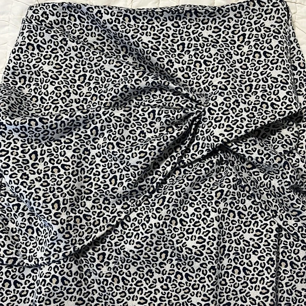 Zara basic skirt - Picture 3 of 7